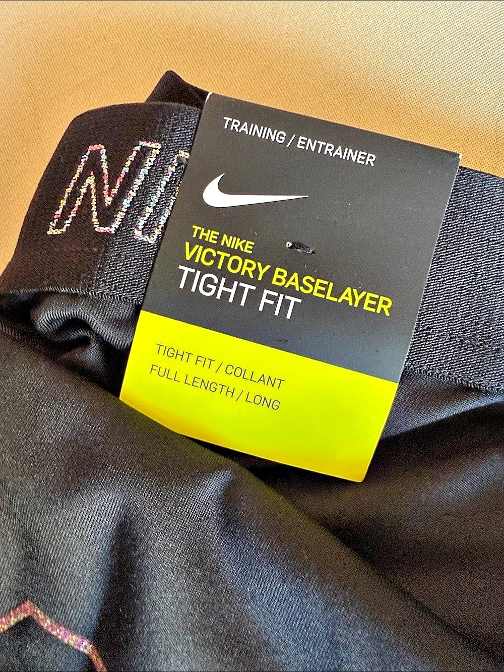 Nike Victory Baselayer Tight Fit Women's Black Full-Length Athletic Leggings NWT